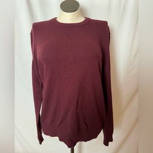 Gap men’s, burgundy Marino wool blend sweater. Circle next. Size XL.
